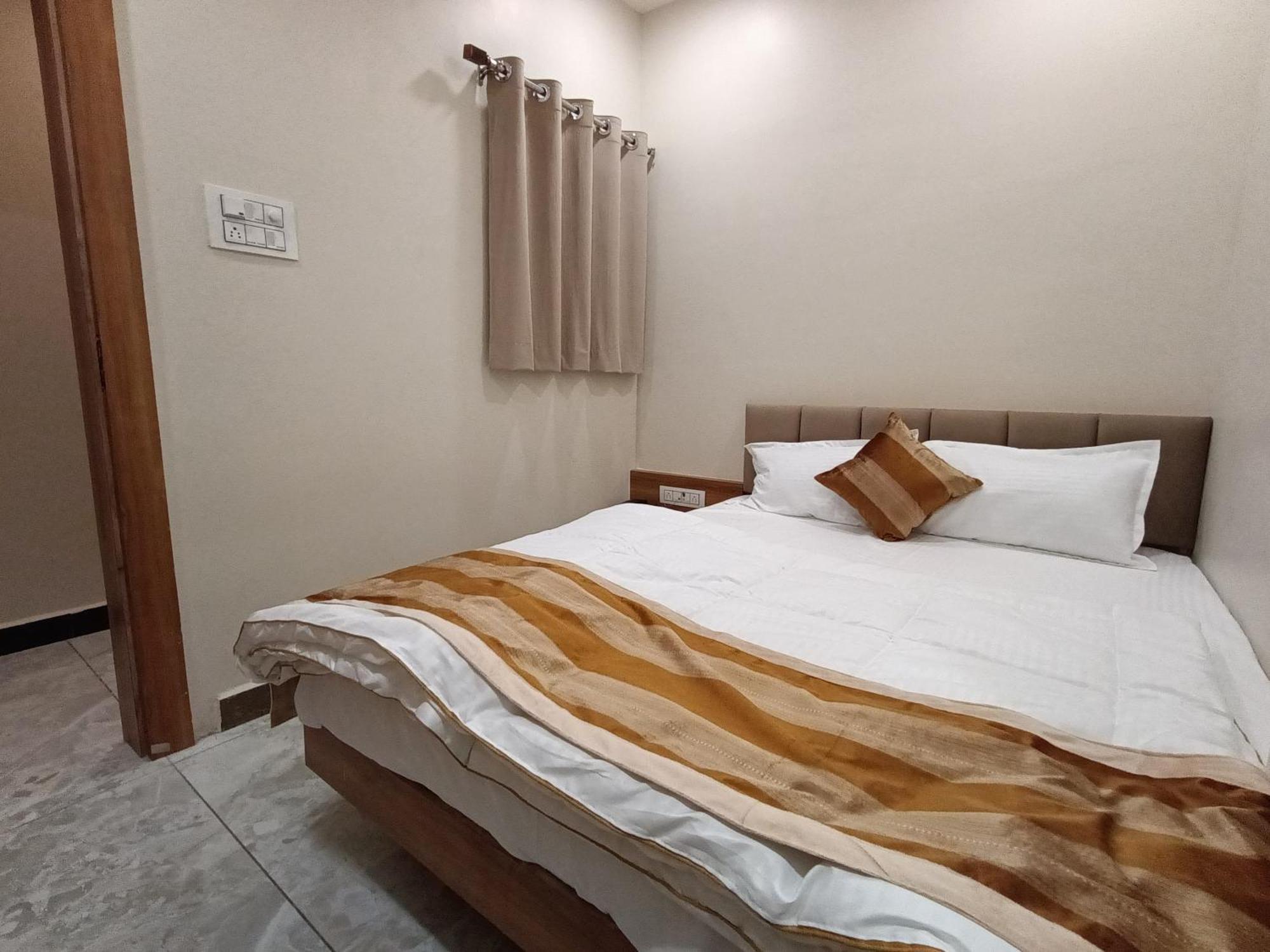 Shree Shyamraj Hotel Ujjain Exterior foto